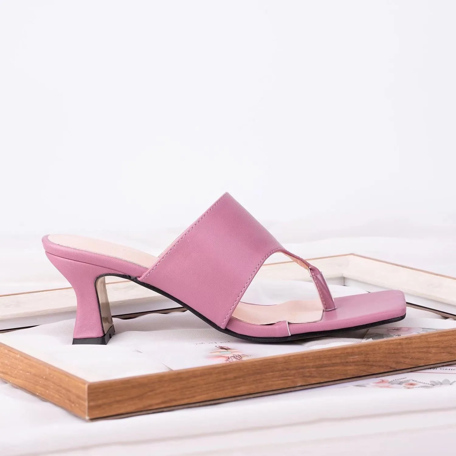 ComeShun Women Block Heel Mules Ankle Strap Flip Flops Square Toe Slip On Thong Sandals