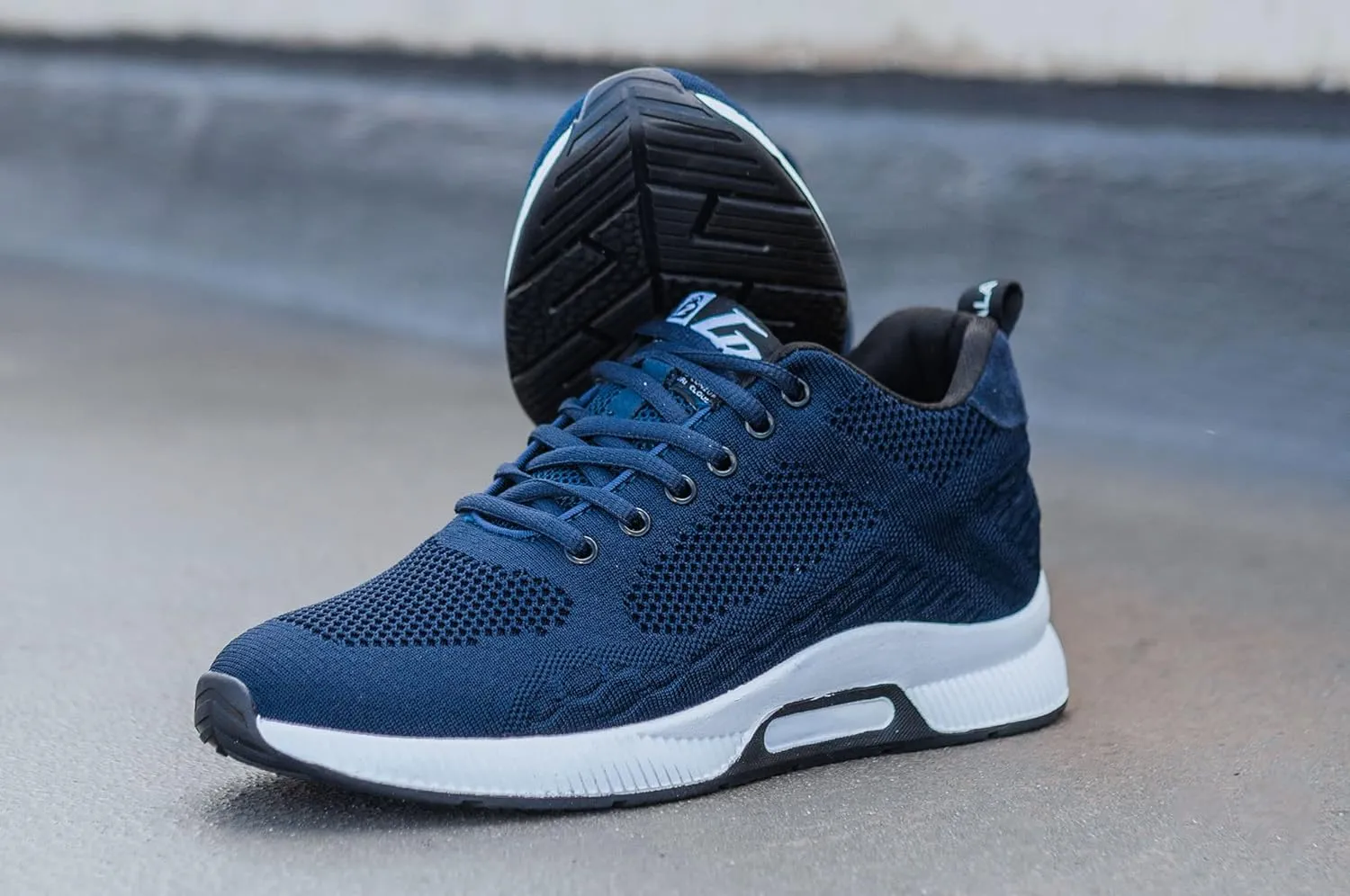 Conzuri Official V2 Cloud Runners Shoes for Men-Height Increasing Shoes Elevate Your Height by 2.4 Inches, Lightweight, Non-Slip Casual and Fashion Sneakers