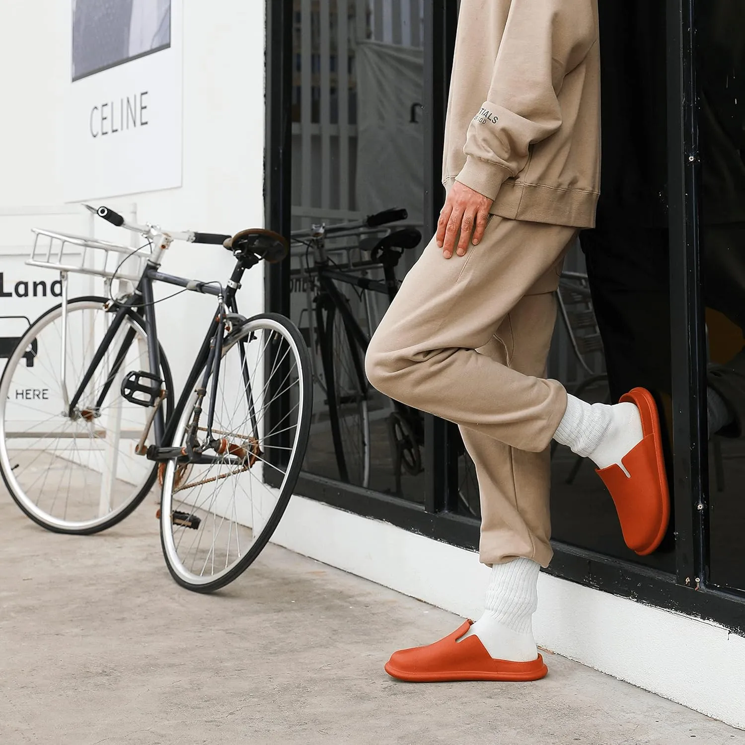 Meetinspace Women Men Unisex EVA Clogs Dupes Wide Round Toe Mules Lightweight Comfortable House Slipper Couples Slip On Shoes