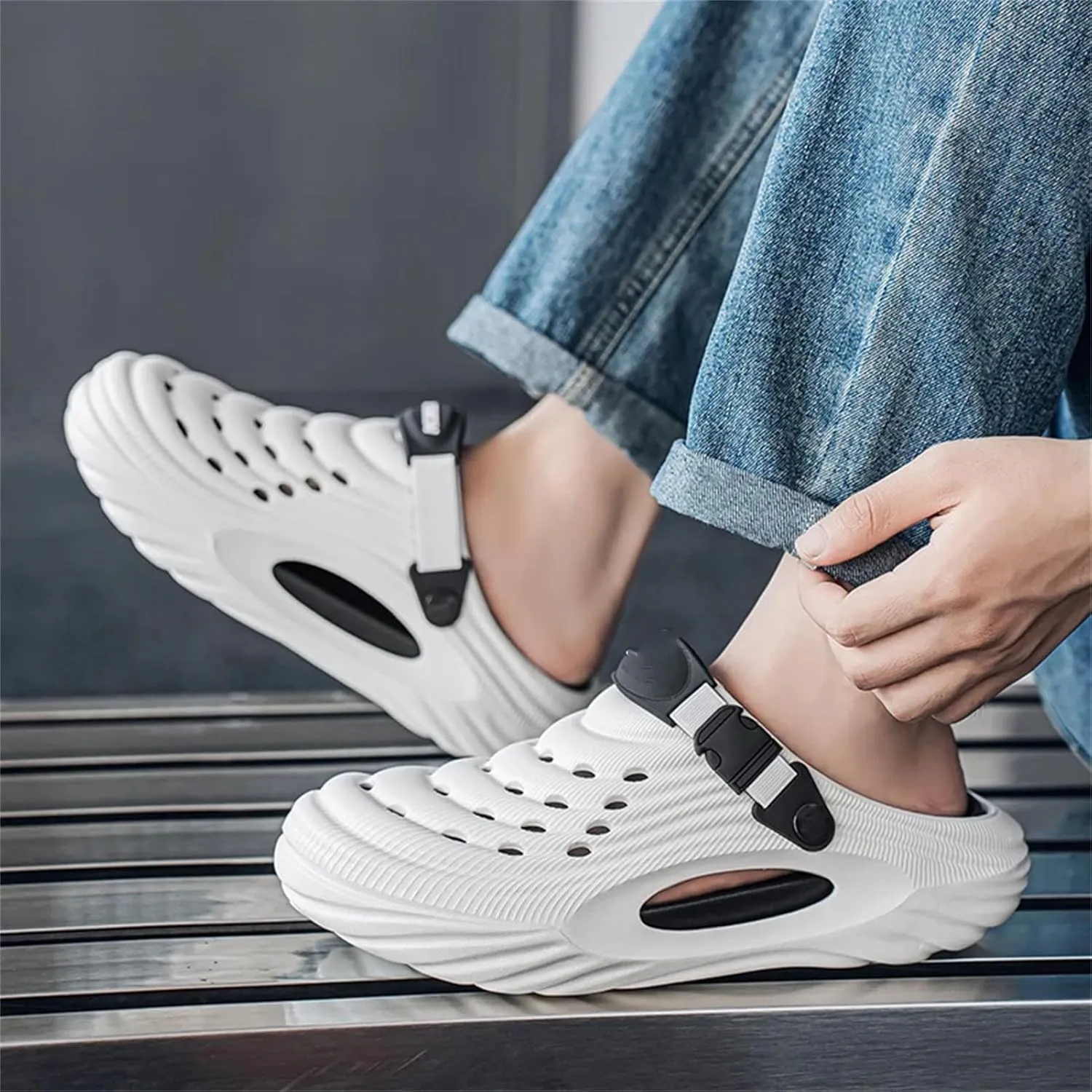 Men's Massage Slippers, Comfortable Indoor/Outdoor Sandals