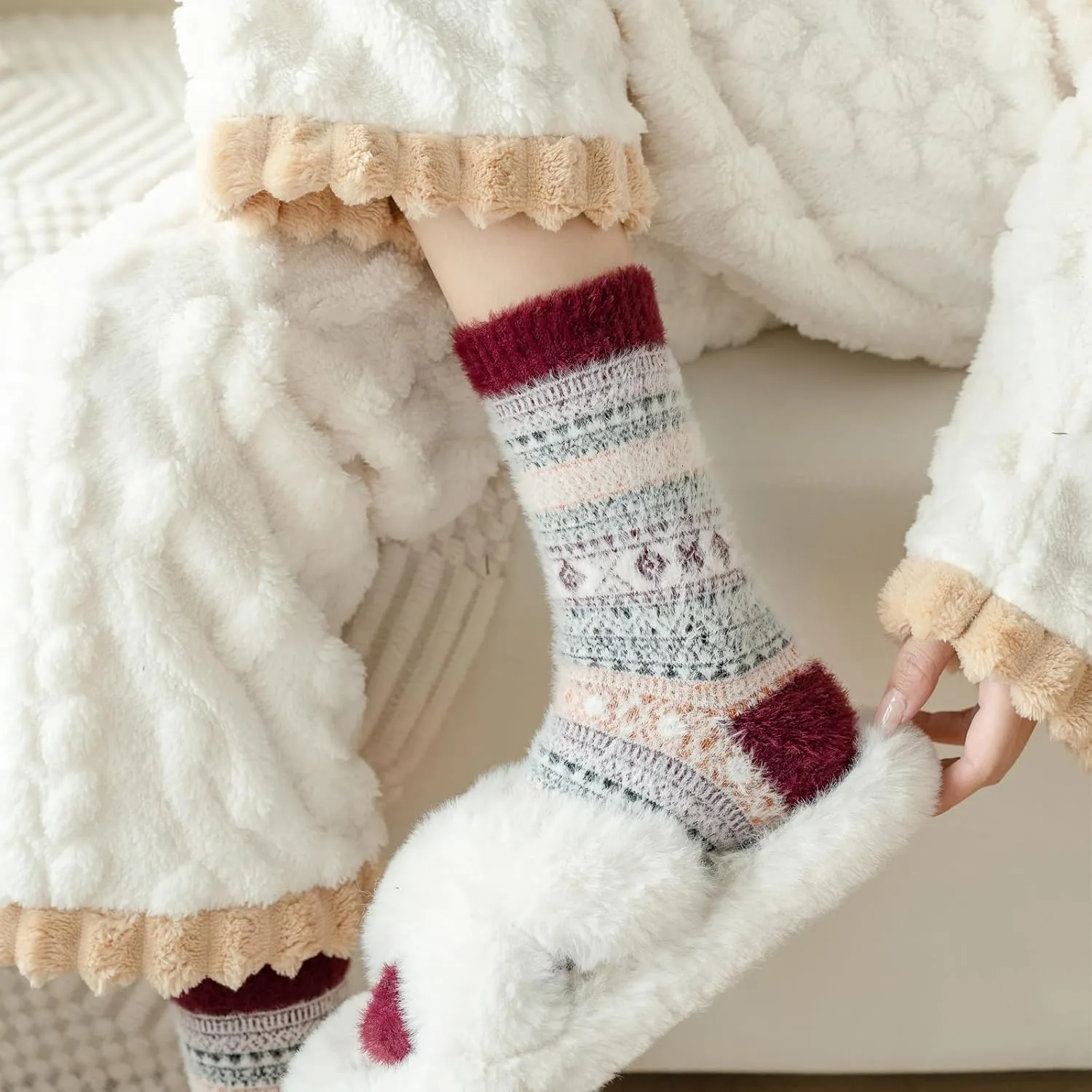 SISOSOCK 5 Pack Women's Thick Soft Warm Fuzzy Socks - Winter Wool Fluffy Cozy Socks for Home, Sleep & Gifts