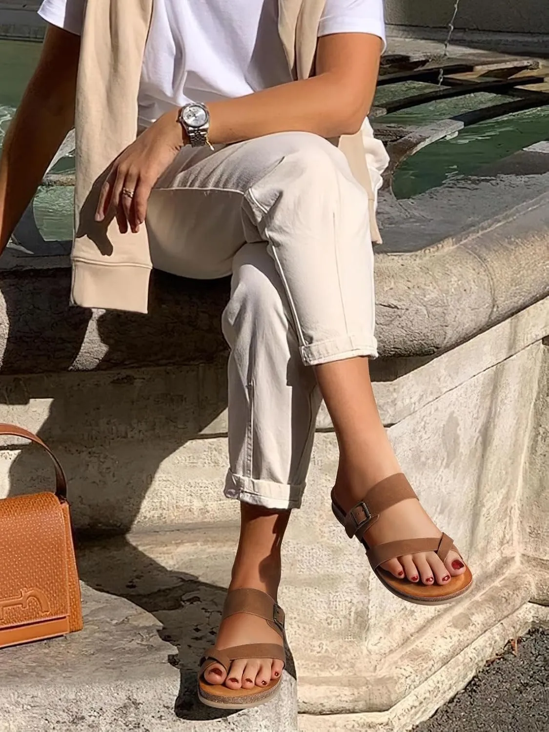 TEMOFON Womens Flat Sandals with Arch Support Adjustable Straps Comfortable Summer Walking Casual Flip Flops Size 5-11