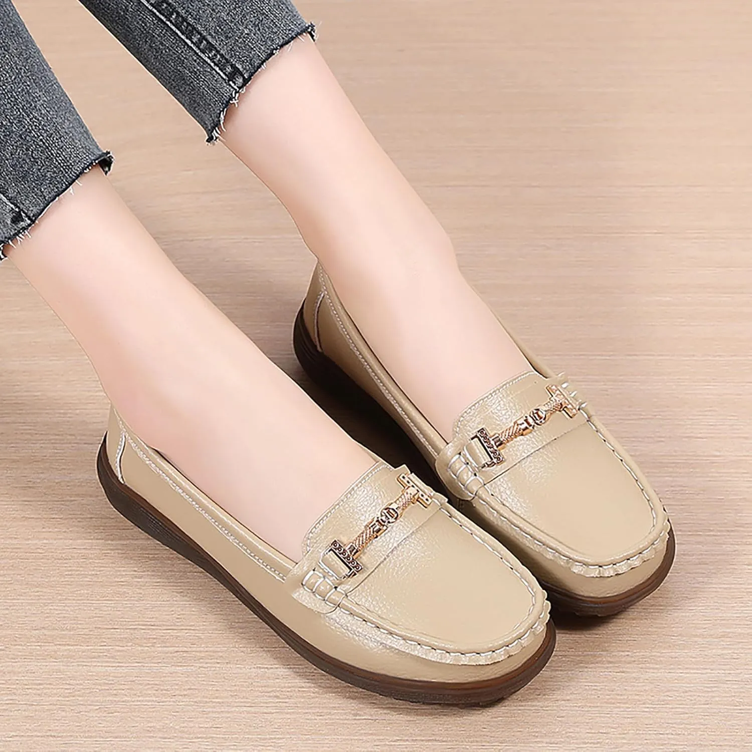 Women's Wide Width Loafers Comfort Slip on Shoes Walking Shoes for Ladies Mocassins Driving Shoe
