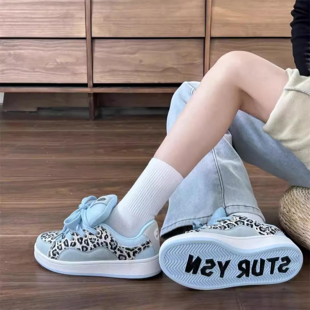 Y2K Leopard Print Platform Sneakers for Girls – Chunky Cute Lace-Up Trainers with Soft Cushion Insole Non-Slip Plush Design Casual Walking Shoes in Pink & Blue