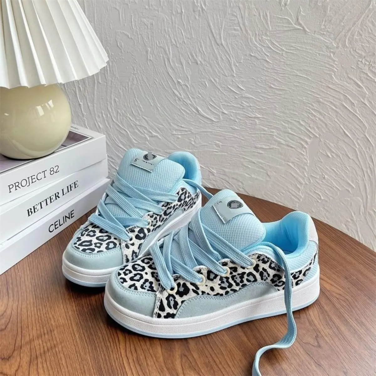 Y2K Leopard Print Platform Sneakers for Girls – Chunky Cute Lace-Up Trainers with Soft Cushion Insole Non-Slip Plush Design Casual Walking Shoes in Pink & Blue